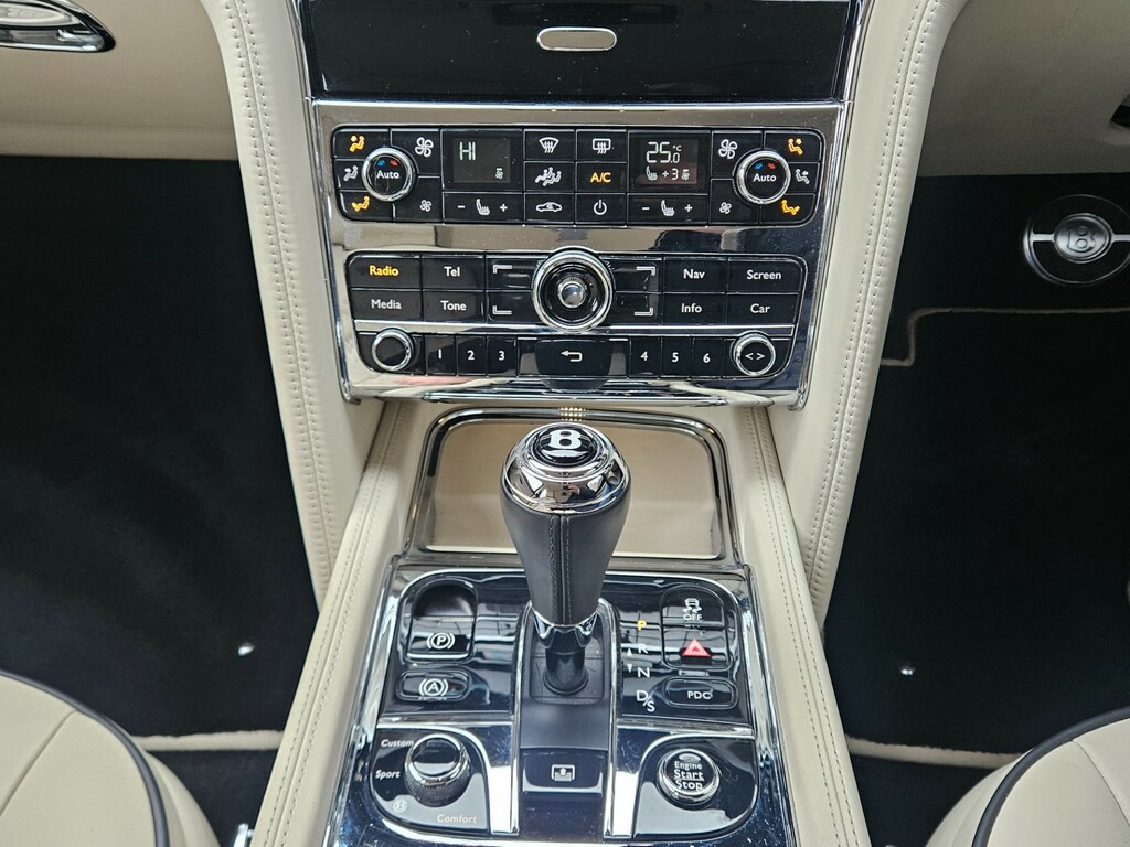 Bentley Mulsanne Mulsanne V8 Gold #46