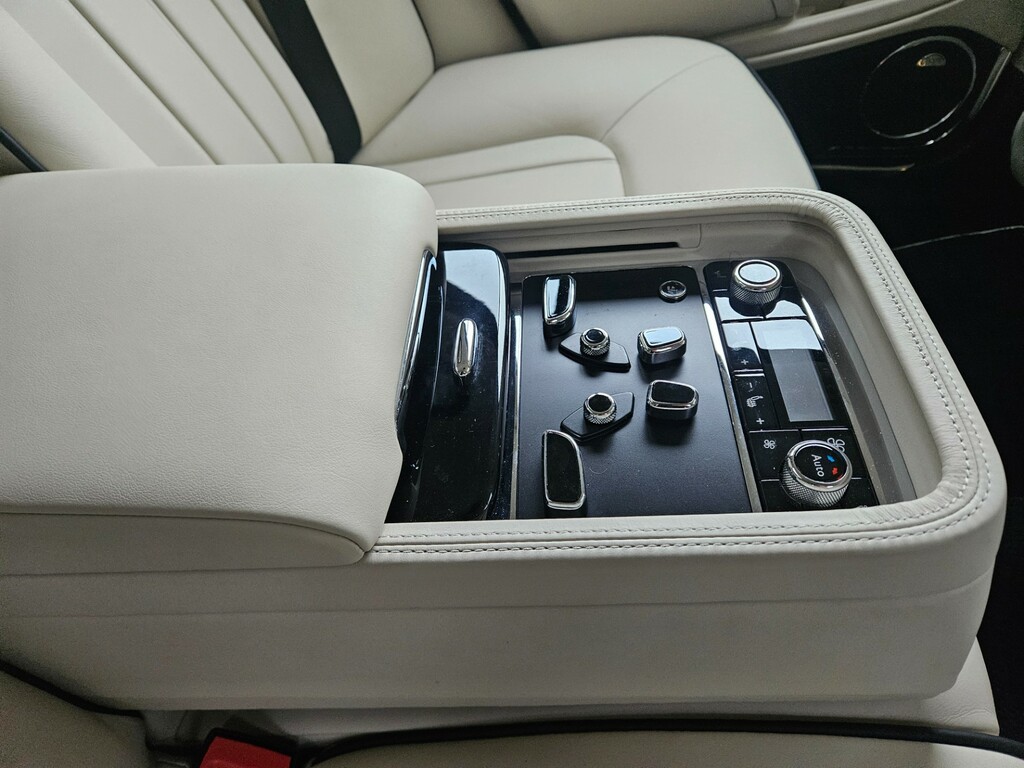 Bentley Mulsanne Mulsanne V8 Gold #36