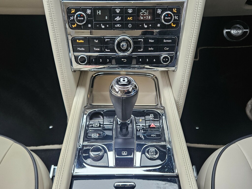 Bentley Mulsanne Mulsanne V8 Gold #45