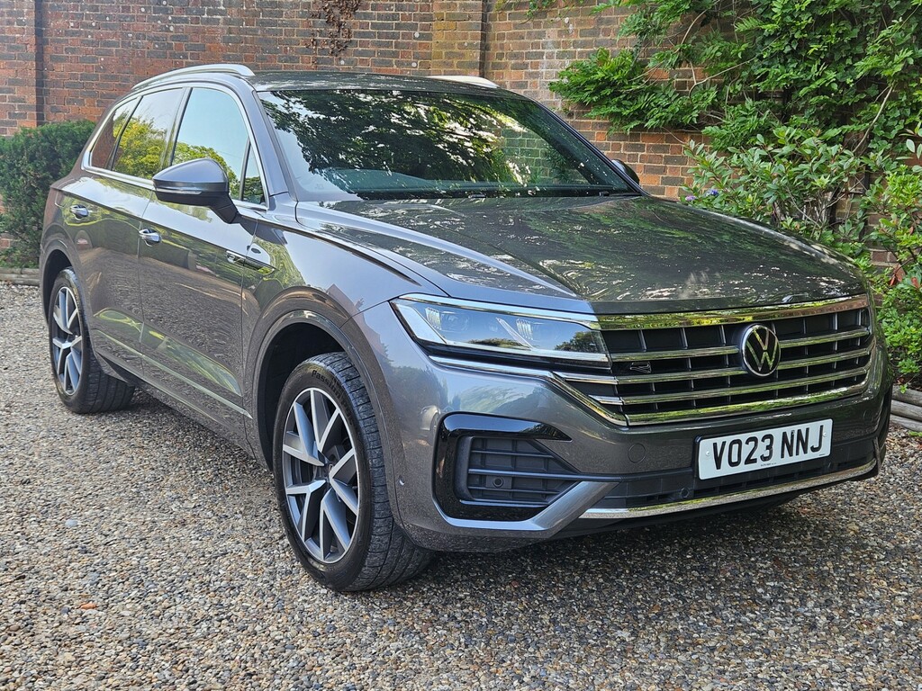 Volkswagen Touareg R-line Tech Plus Grey #25