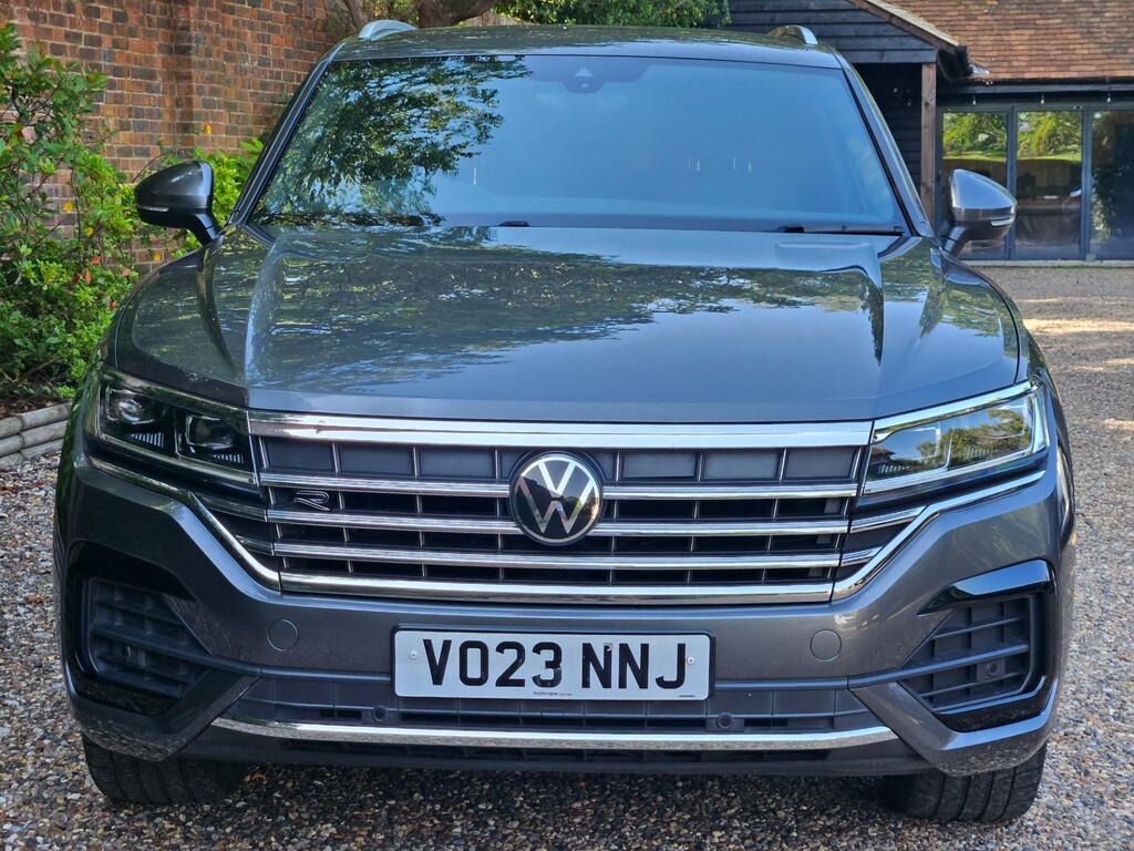 Volkswagen Touareg R-line Tech Plus Grey #15
