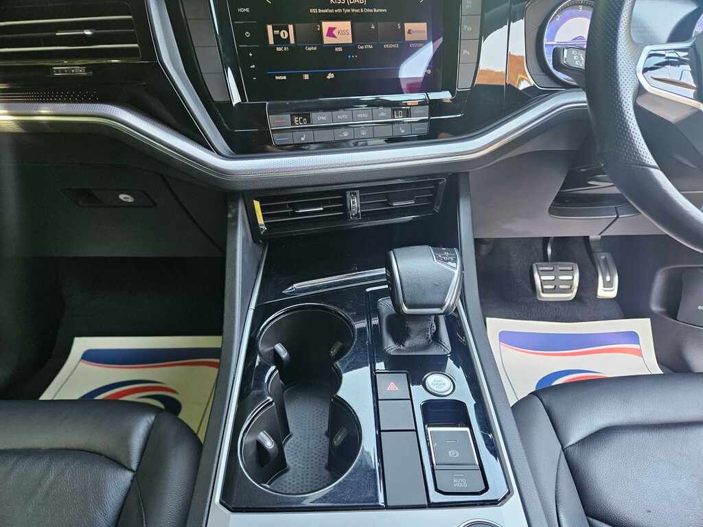 Volkswagen Touareg R-line Tech Plus Grey #41