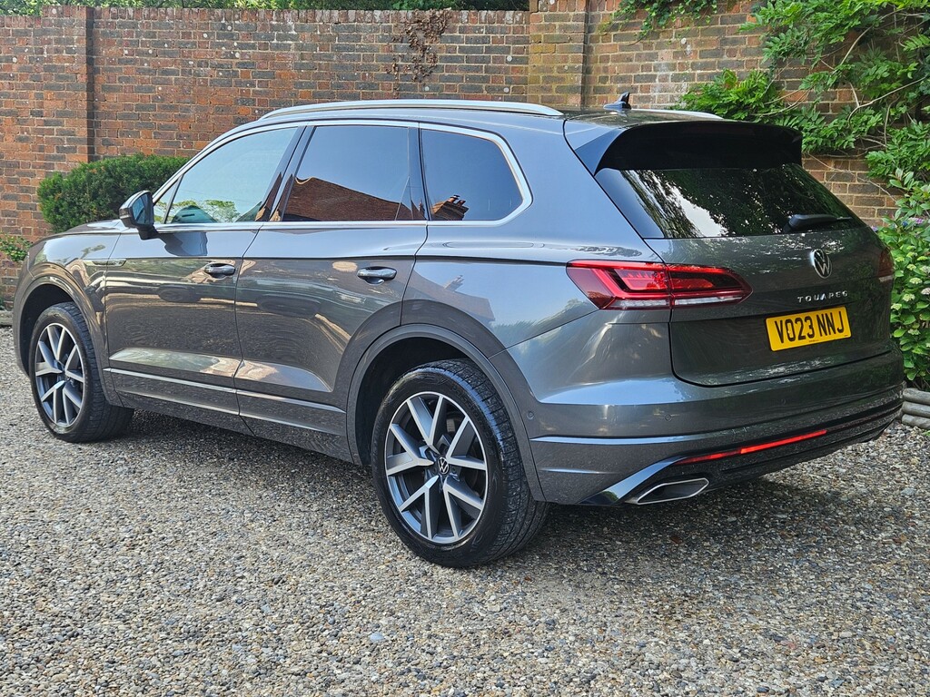 Volkswagen Touareg R-line Tech Plus Grey #19