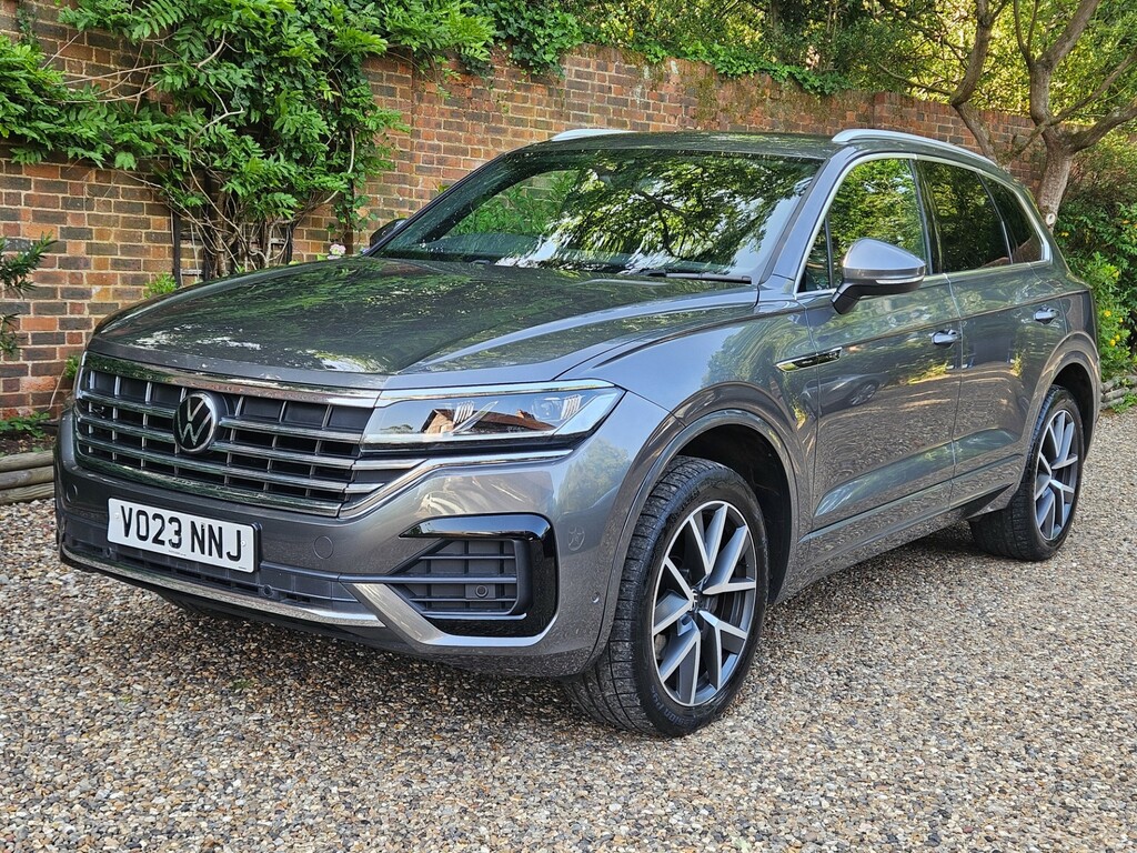 Volkswagen Touareg R-line Tech Plus Grey #17