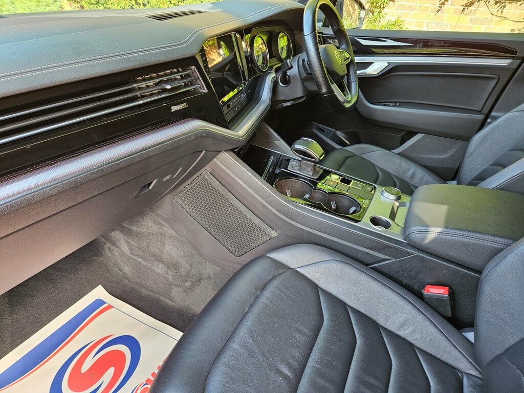 Volkswagen Touareg R-line Tech Plus Grey #8