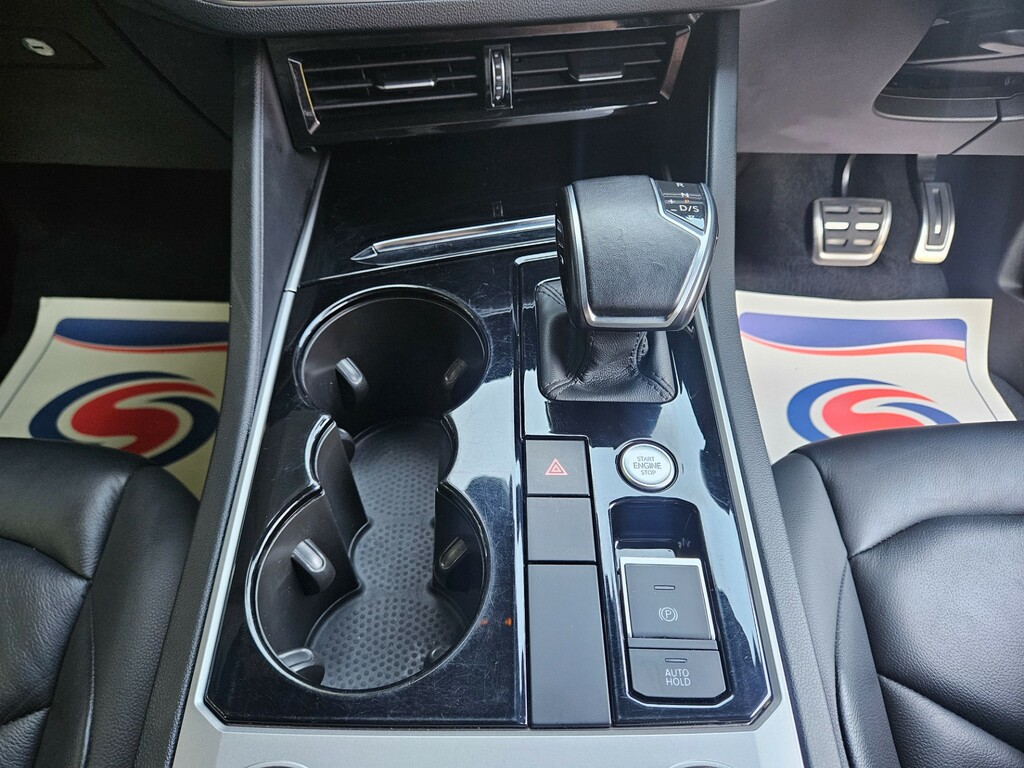 Volkswagen Touareg R-line Tech Plus Grey #33
