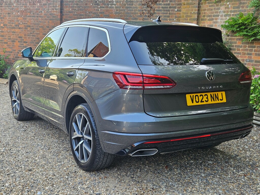 Volkswagen Touareg R-line Tech Plus Grey #20