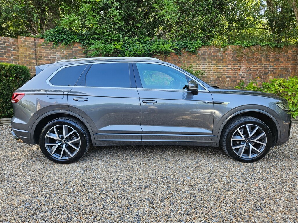 Volkswagen Touareg R-line Tech Plus Grey #27