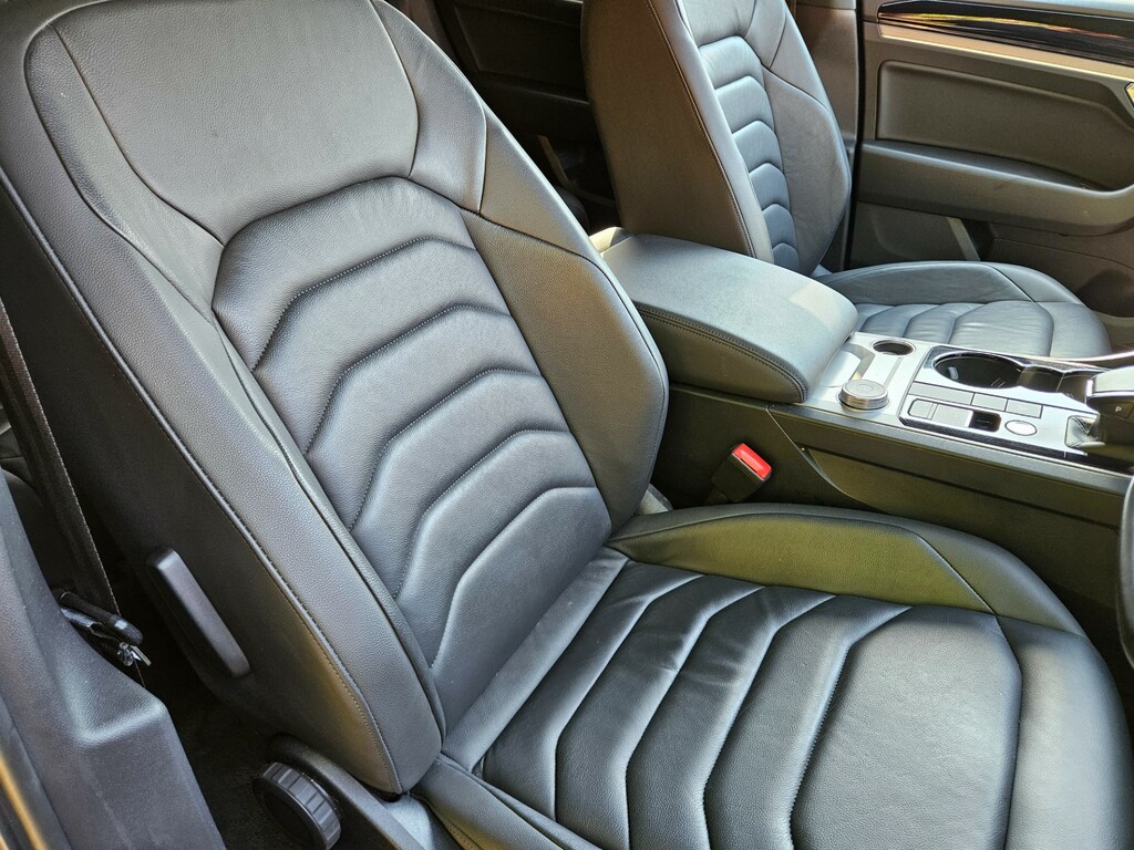 Volkswagen Touareg R-line Tech Plus Grey #13