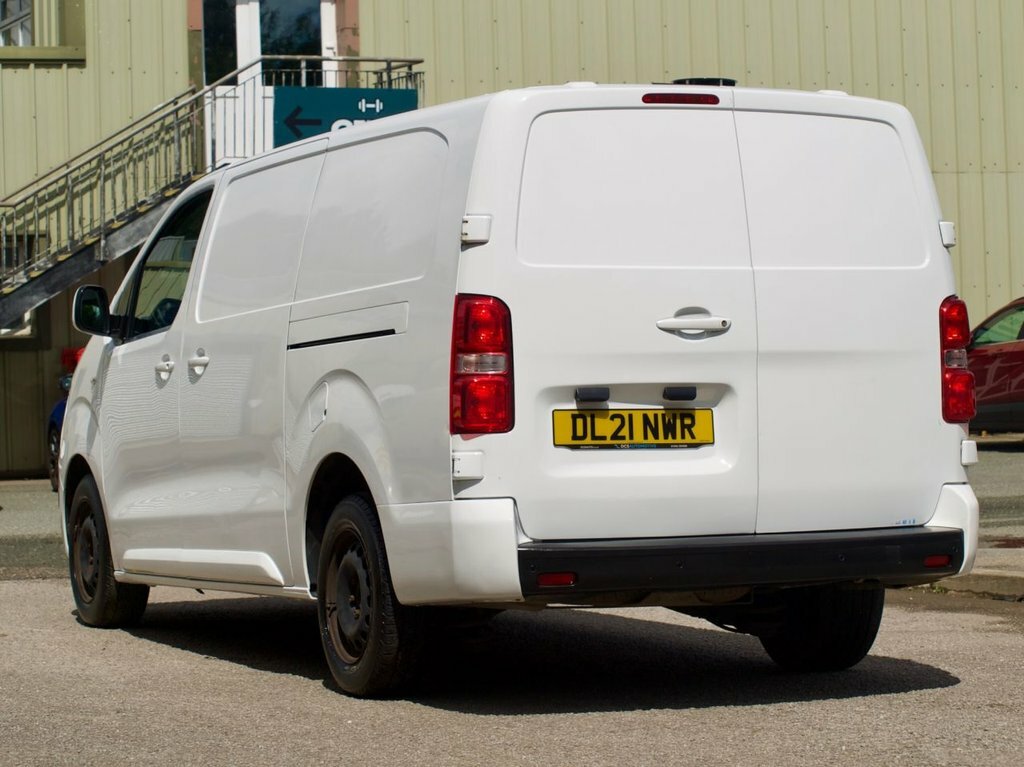 Vauxhall Vivaro 1.5L Sportive DL21NWR White #2