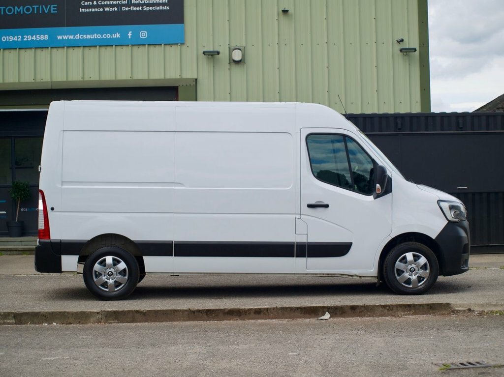 Renault Master 2.3L Business White #5