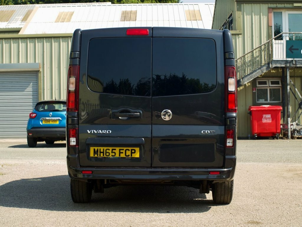 Vauxhall Vivaro 1.6L Sportive Black #3