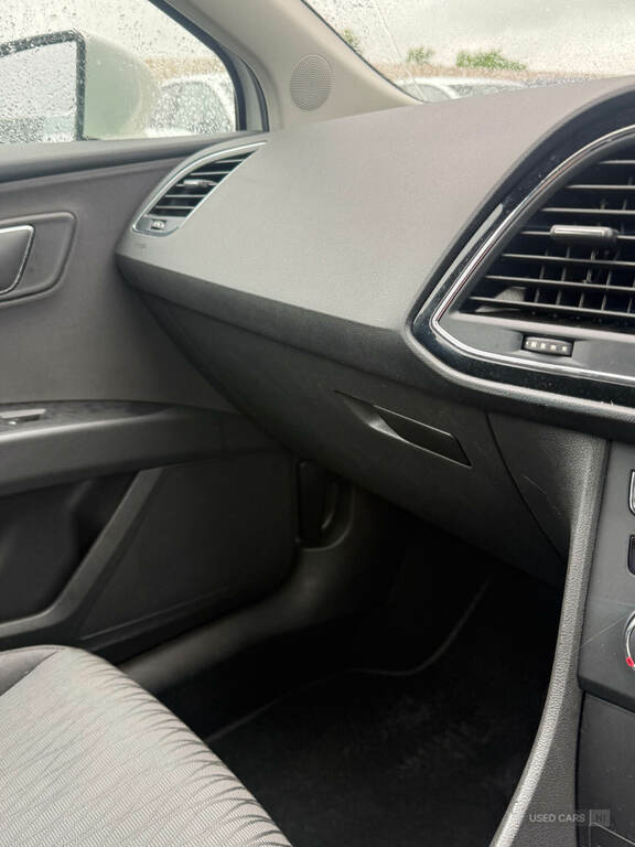 Seat Leon Hatchback Black #16