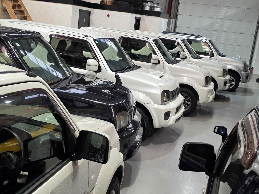 Suzuki Jimny Suv 660Cc Turbo 4X4 - Jdm 201414 Green #2