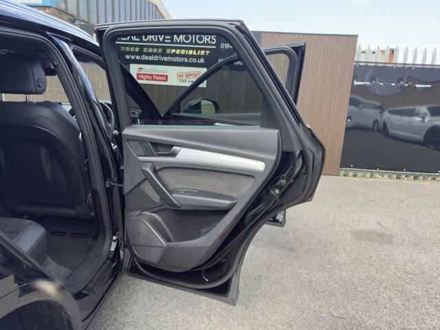 Audi Q5 S Line Black #9