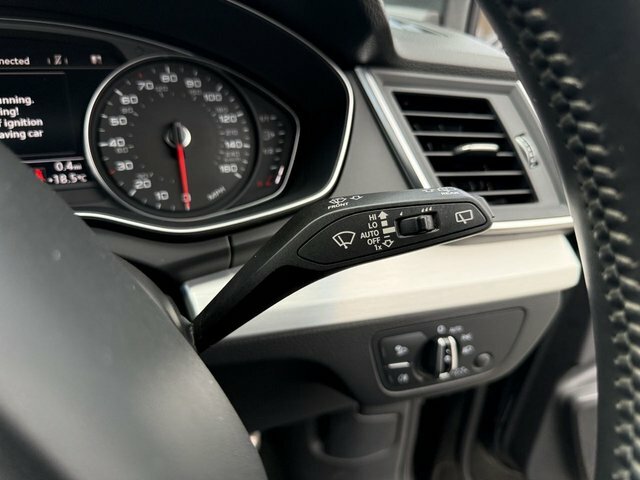 Audi Q5 S Line Black #36
