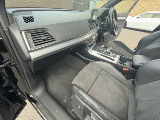 Audi Q5 S Line Black #20