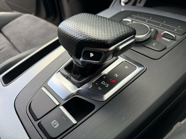Audi Q5 S Line Black #55