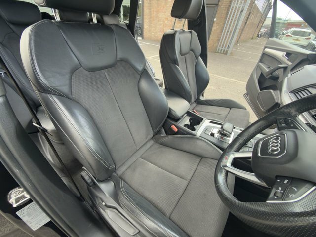 Audi Q5 S Line Black #14