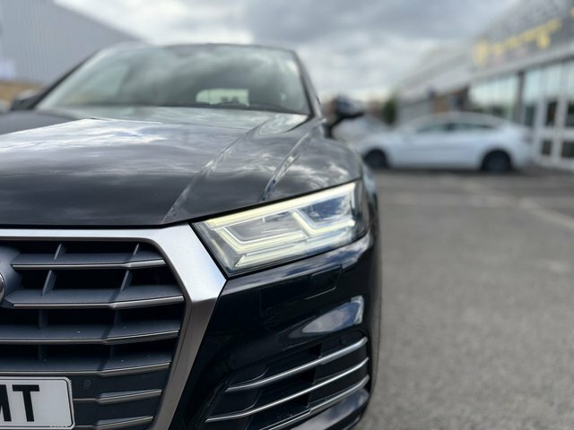 Audi Q5 S Line Black #60
