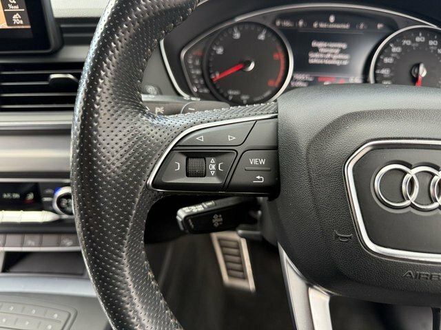 Audi Q5 S Line Black #37
