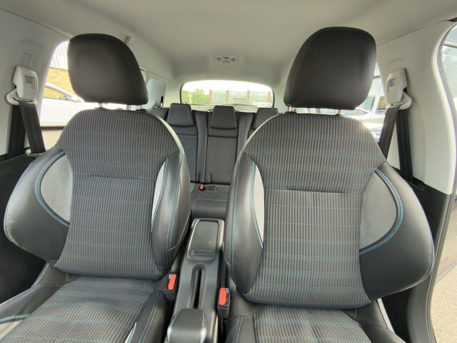 Peugeot 2008 2008 Active White #37