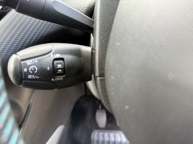 Peugeot 2008 2008 Active White #23