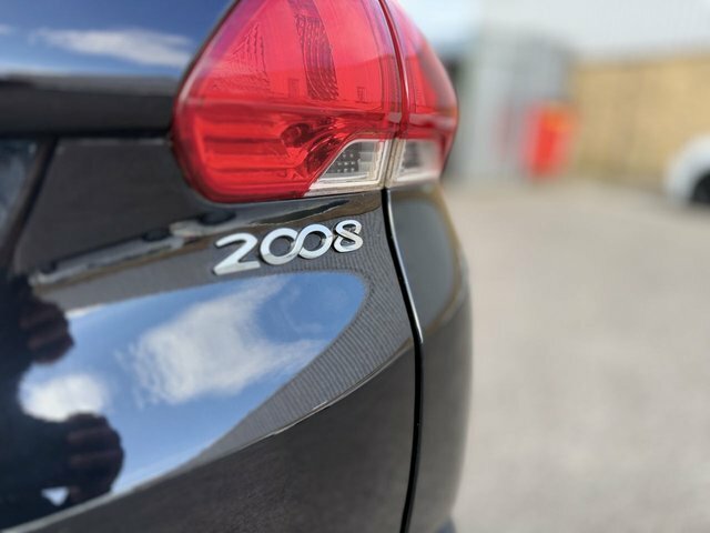Peugeot 2008 2008 Active White #50