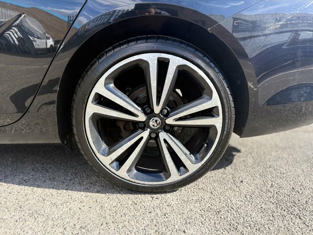 Vauxhall Insignia Tech Line Nav Black #17