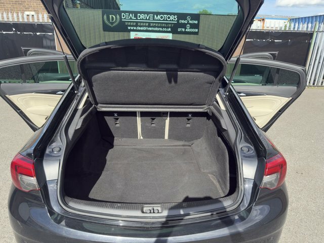 Vauxhall Insignia Tech Line Nav Black #57
