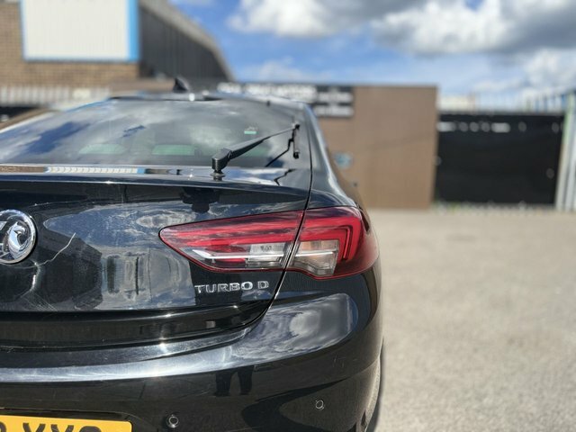Vauxhall Insignia Tech Line Nav Black #12