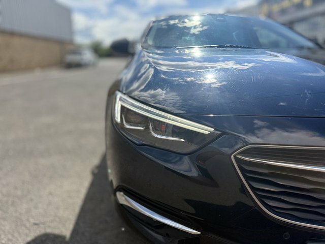 Vauxhall Insignia Tech Line Nav Black #15
