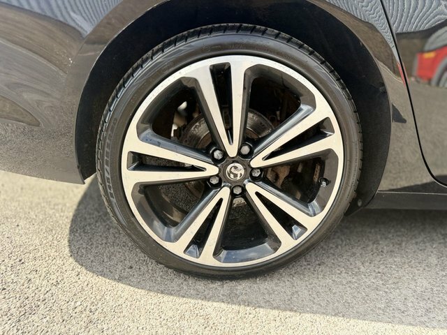 Vauxhall Insignia Tech Line Nav Black #18