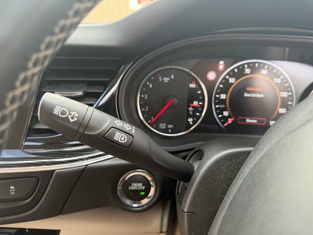 Vauxhall Insignia Tech Line Nav Black #38