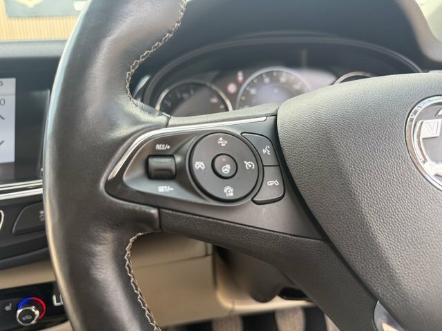 Vauxhall Insignia Tech Line Nav Black #34
