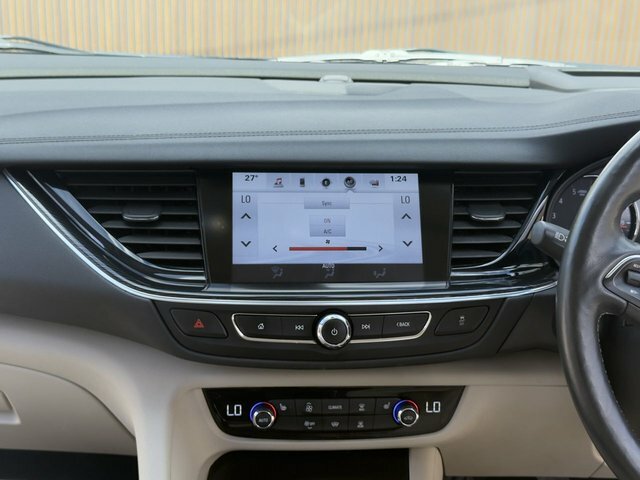 Vauxhall Insignia Tech Line Nav Black #47