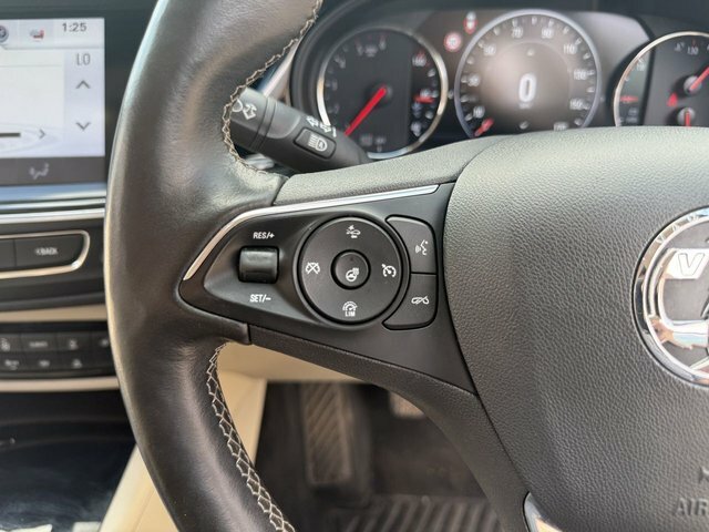 Vauxhall Insignia Tech Line Nav Black #35