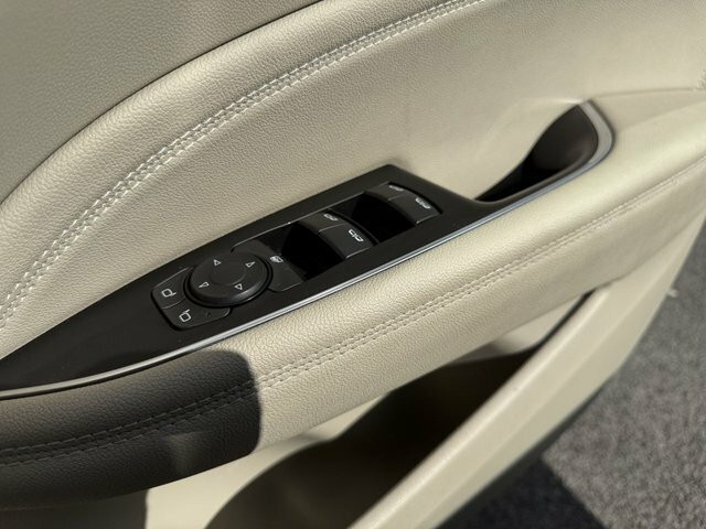 Vauxhall Insignia Tech Line Nav Black #43