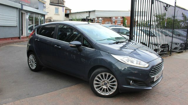 Ford Fiesta Ecoboost Titanium Hatchback Grey