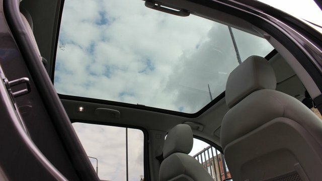 Land Rover Discovery Sport Td4 Hse Suv Grey #4