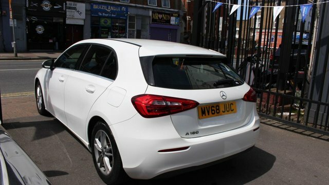 Mercedes-Benz A Class A180 Se Hatchback MV68JUC White #4