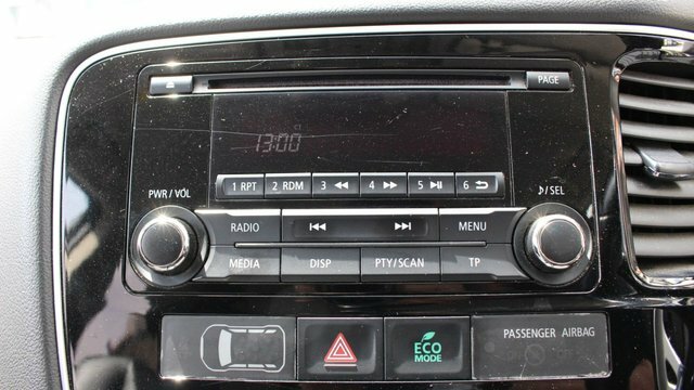 Mitsubishi Outlander 12Kwh Gx3h Suv White #5