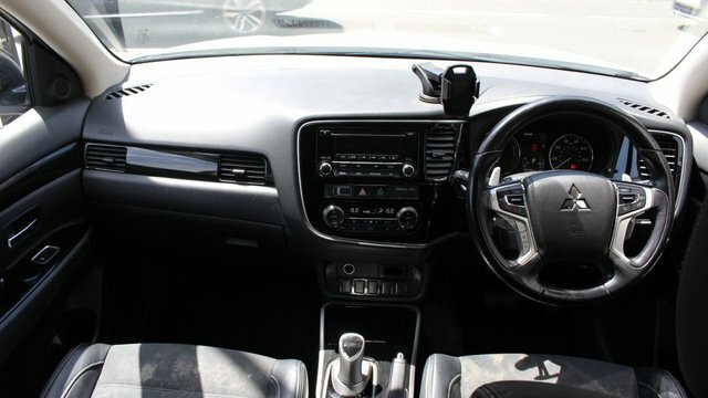 Mitsubishi Outlander 12Kwh Gx3h Suv White #2