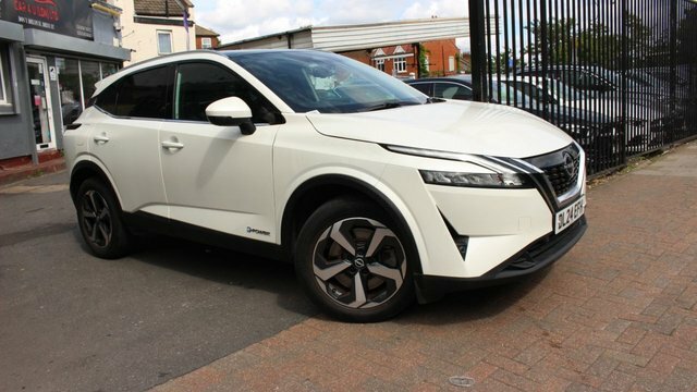 Nissan Qashqai H E-power N-connecta Suv White