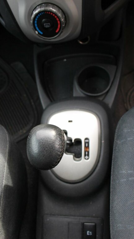Toyota Yaris T3 Hatchback Silver #4