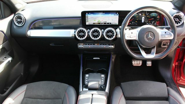 Mercedes-Benz GLB Class Glb200 Amg Line Premium Red #2