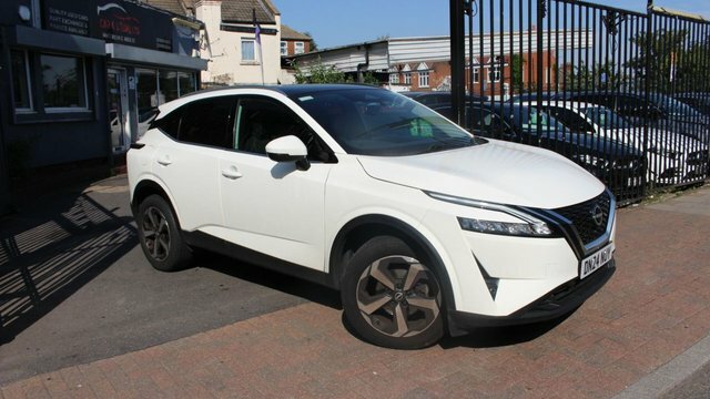 Nissan Qashqai Dig-t Mhev N-connecta Suv White #4