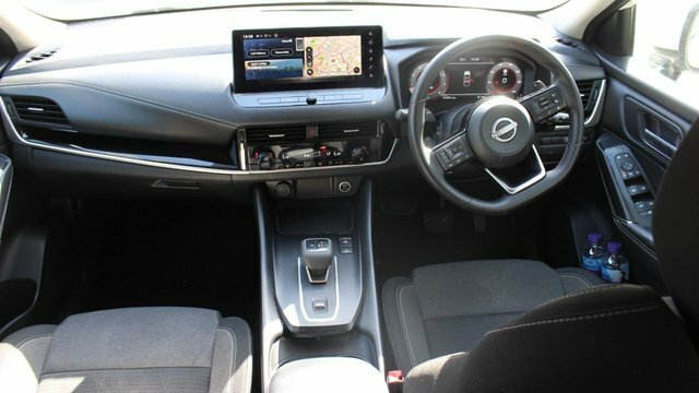 Nissan Qashqai Dig-t Mhev N-connecta Suv White #2