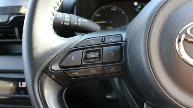 Toyota Yaris Vvt-h Icon Hatchback Blue #4