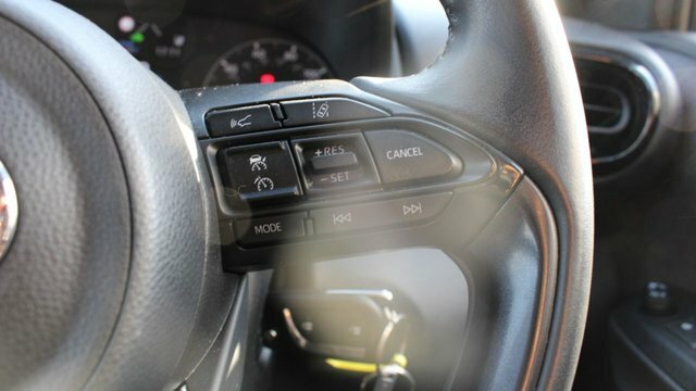 Toyota Yaris Vvt-h Icon Hatchback Blue #5